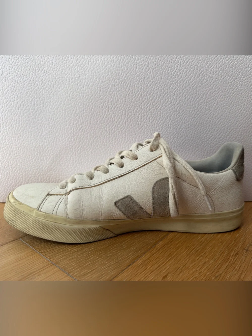 VEJA Campo Leather White Natural - Size 11 US